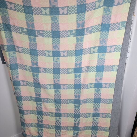Nantucket Tablecloth Size 70x52 Oblong Spring Pastels Butterfly Patchwork Plaid - Picture 3 of 13